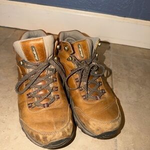 Eddie Bauer hiking boots